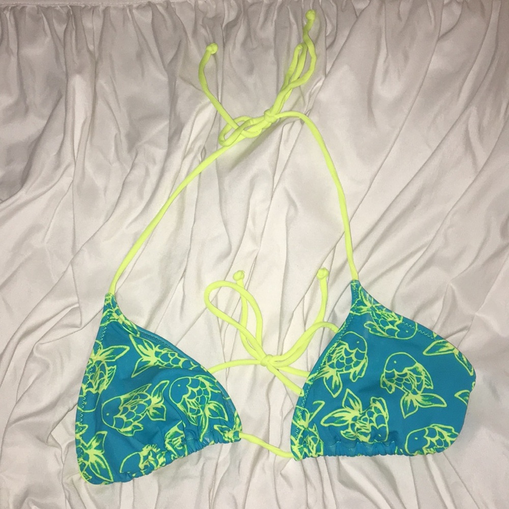 Sting Bikini Top